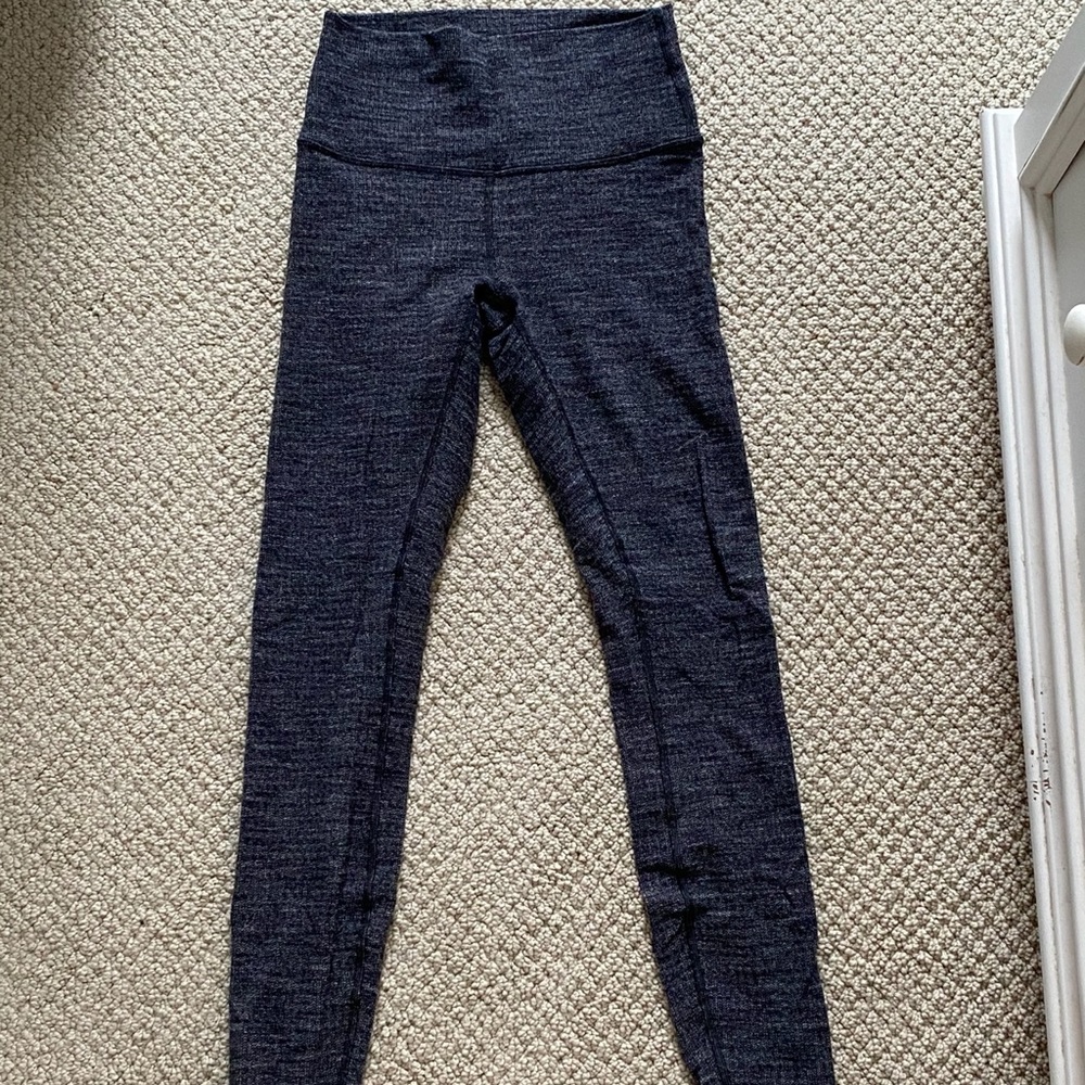 Patterned Lululemon HR full-on luon 28” leggings